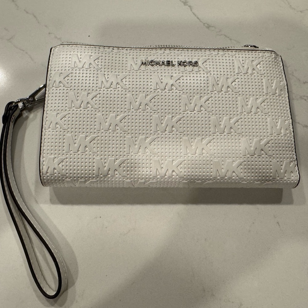 Michael Kors Signature White Wristlet